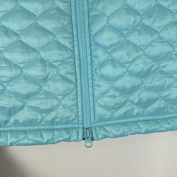 L.L Bean Bright Blue Lightweight Insulated Puffer Vest - Picture 5 of 7
